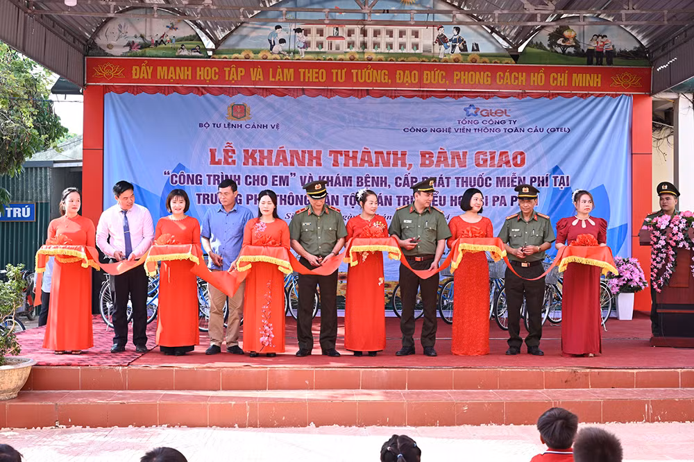 Tưởng nhớ các Anh hùng, Liệt sĩ đã anh dũng, chiến đấu, hy sinh tại chiến trường Điện Biện Phủ -0