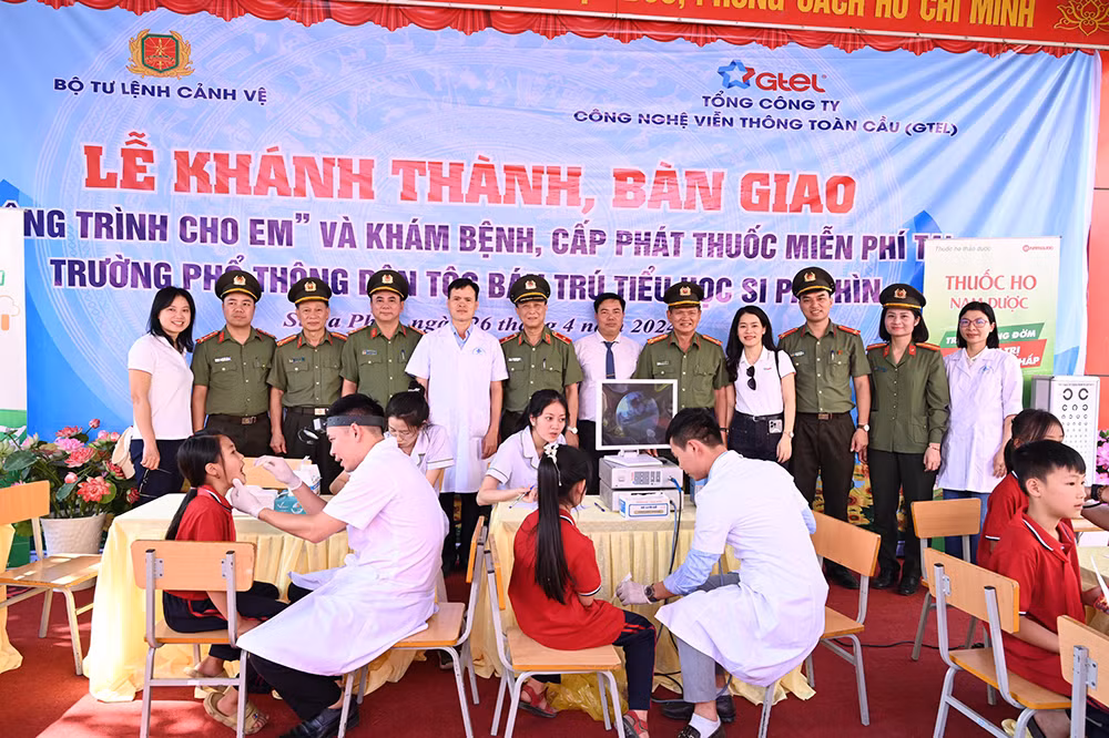 Tưởng nhớ các Anh hùng, Liệt sĩ đã anh dũng, chiến đấu, hy sinh tại chiến trường Điện Biện Phủ -0