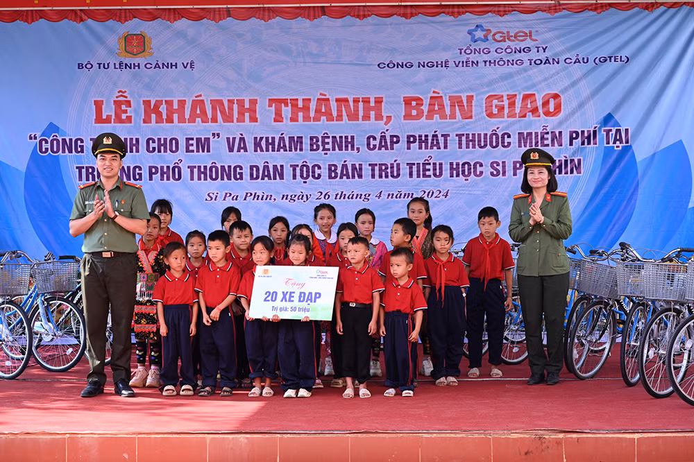 Tưởng nhớ các Anh hùng, Liệt sĩ đã anh dũng, chiến đấu, hy sinh tại chiến trường Điện Biện Phủ -0