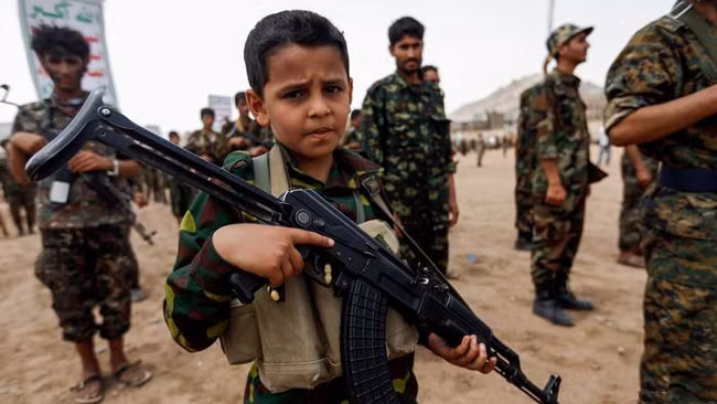 Nhức nhối lính trẻ em ở Yemen -0