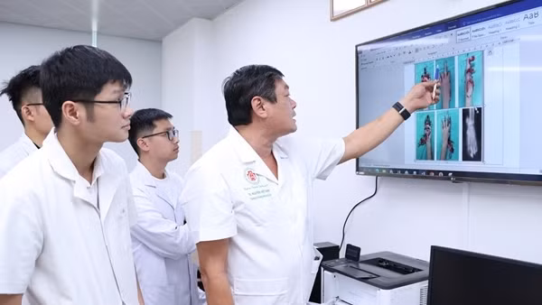 Cảnh báo tai nạn pháo nổ dịp Tết Nguyên đán