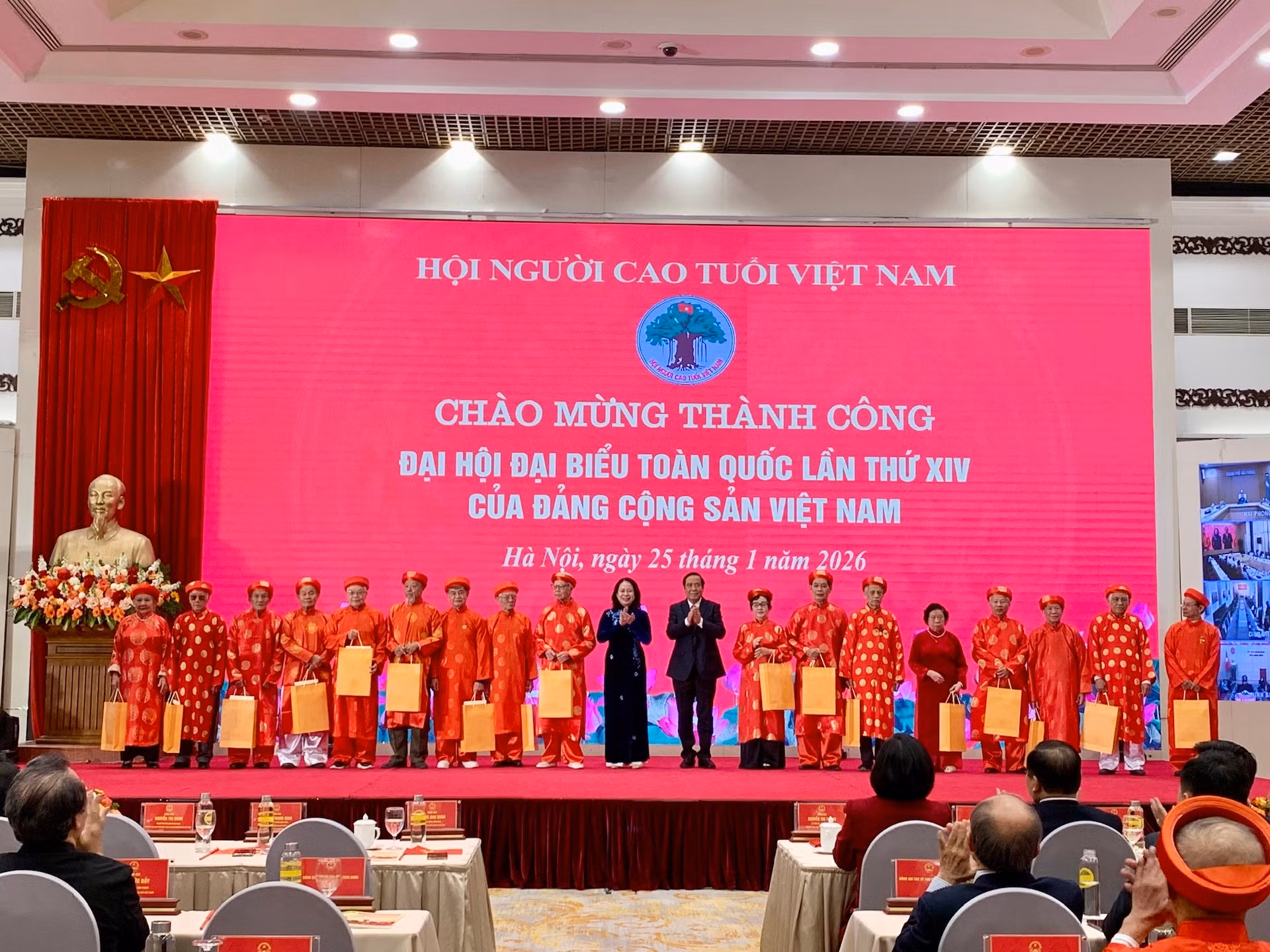 Người cao tuổi Việt Nam một lòng sắt son với Đảng -0
