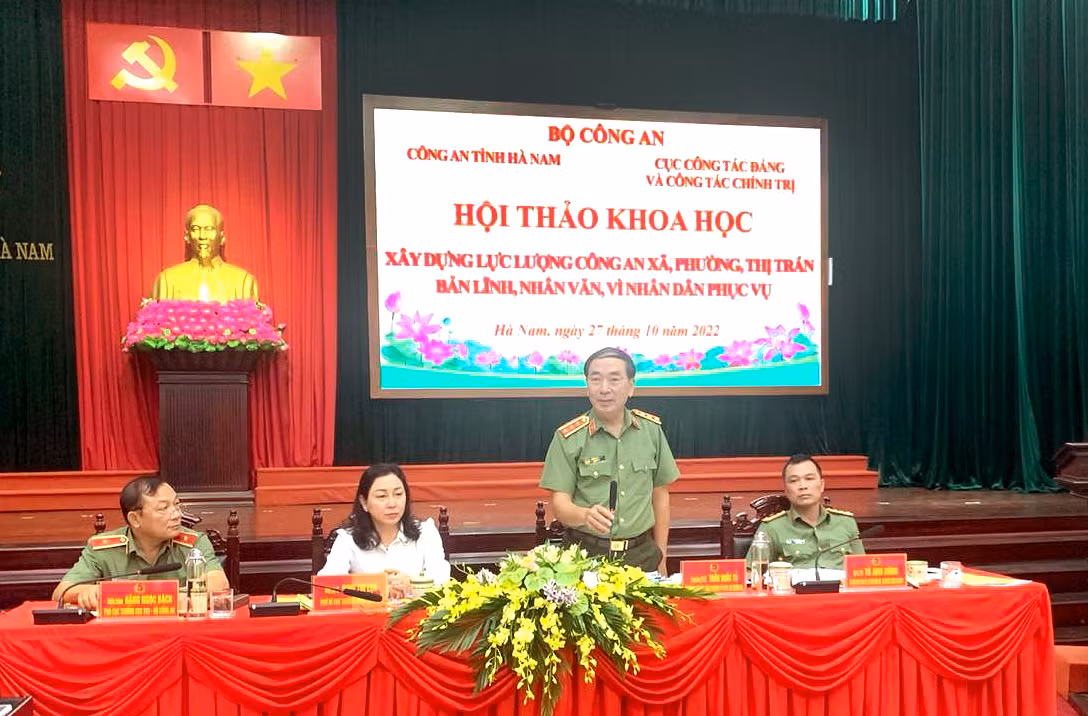 Xây dựng lực lượng Công an xã chính quy, bản lĩnh, nhân văn, vì Nhân dân phục vụ -0