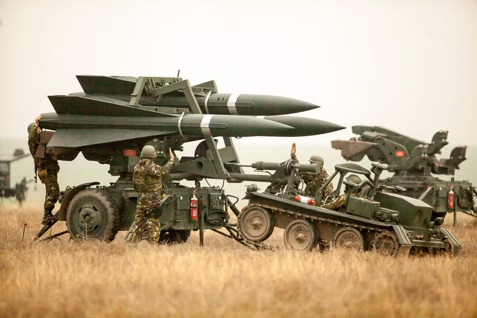 Mỹ cân nhắc gửi hệ thống phòng không HAWK đến Ukraine -0