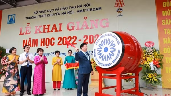 Mỗi tỉnh, thành phố trực thuộc Trung ương có ít nhất 1 trường THPT chuyên