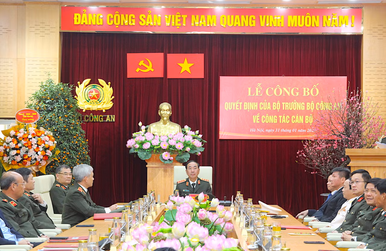 Đại tá Đặng Hồng Đức giữ chức Chánh Văn phòng, Trung tướng Tô Ân Xô là Người phát ngôn Bộ Công an -0