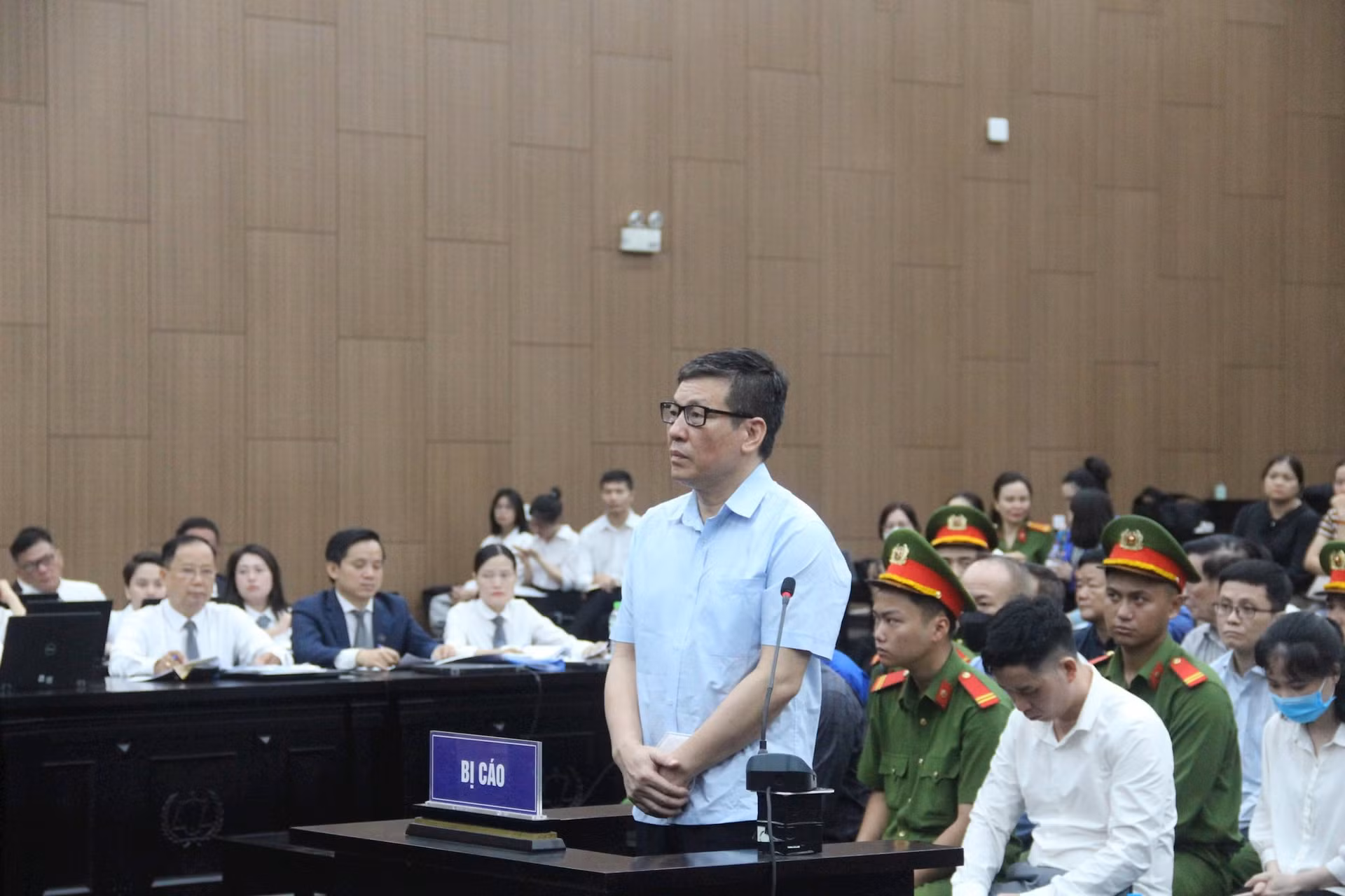 Cựu Bí thư Tỉnh ủy Vĩnh Phúc Hoàng Thị Thúy Lan bị tuyên phạt 14 năm tù -0