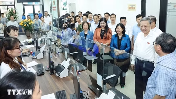 Kết luận về tiếp tục xây dựng tổ chức, hoạt động của đơn vị hành chính 2 cấp