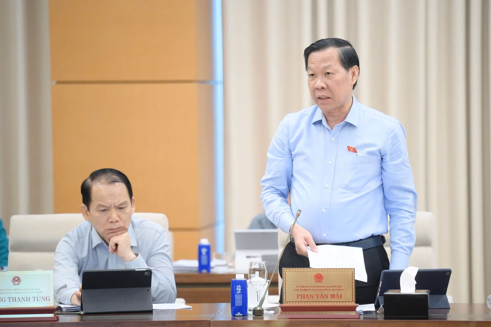 Tiếp tục hoàn thiện thể chế, chính sách về phát triển, sử dụng nguồn nhân lực -0