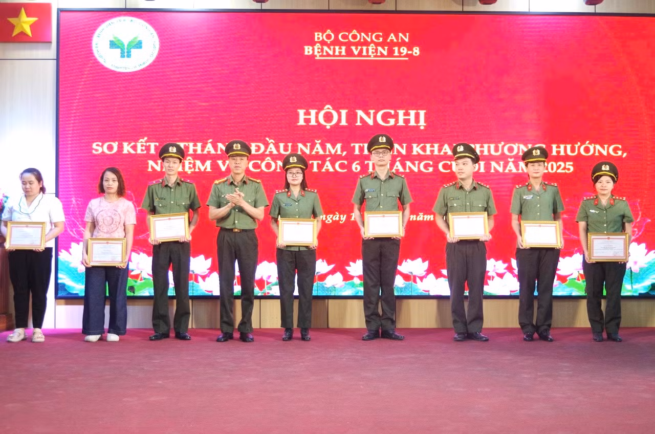 Bệnh viện 19-8 sơ kết 6 tháng đầu năm -0