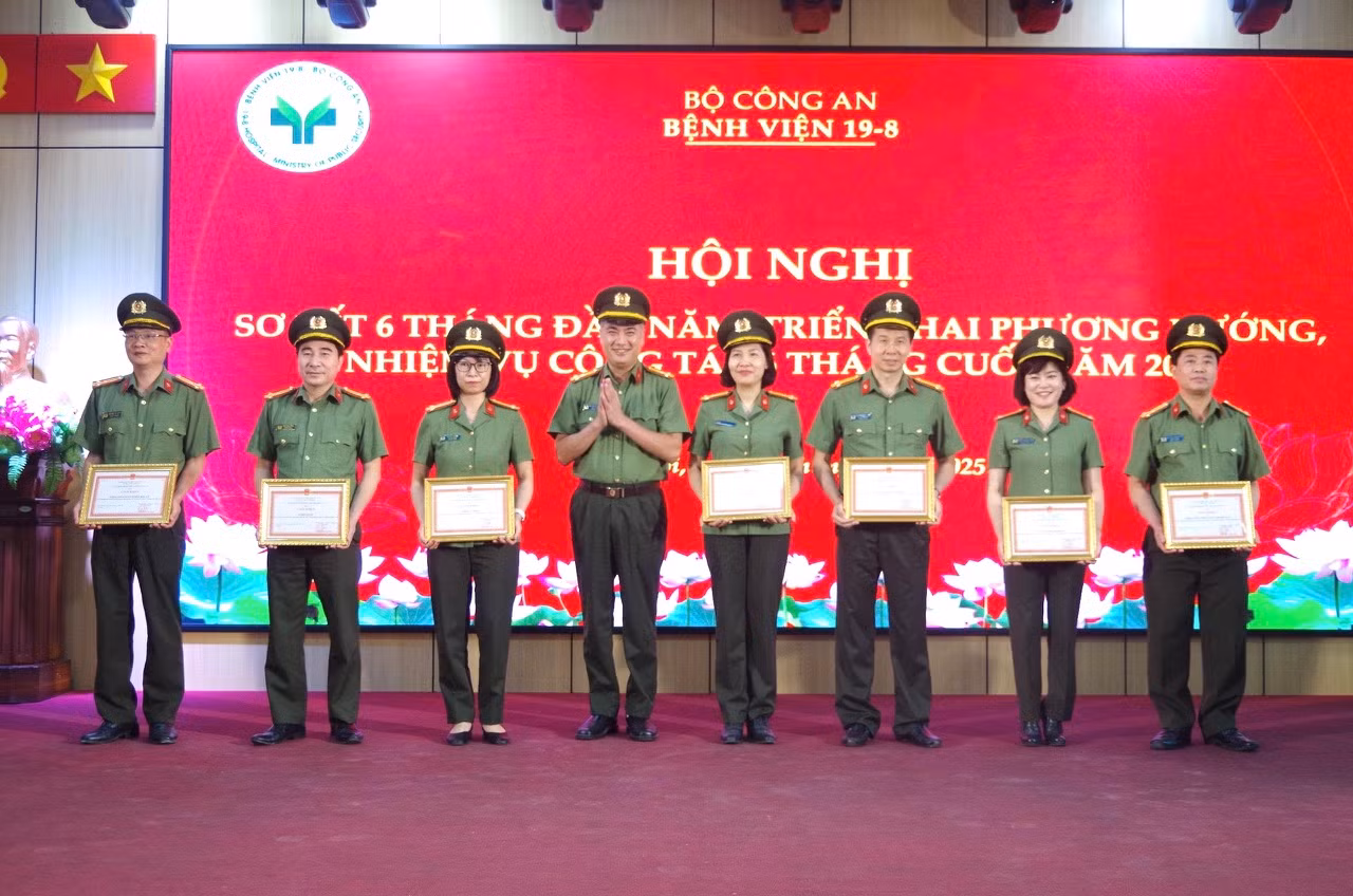 Bệnh viện 19-8 sơ kết 6 tháng đầu năm -0