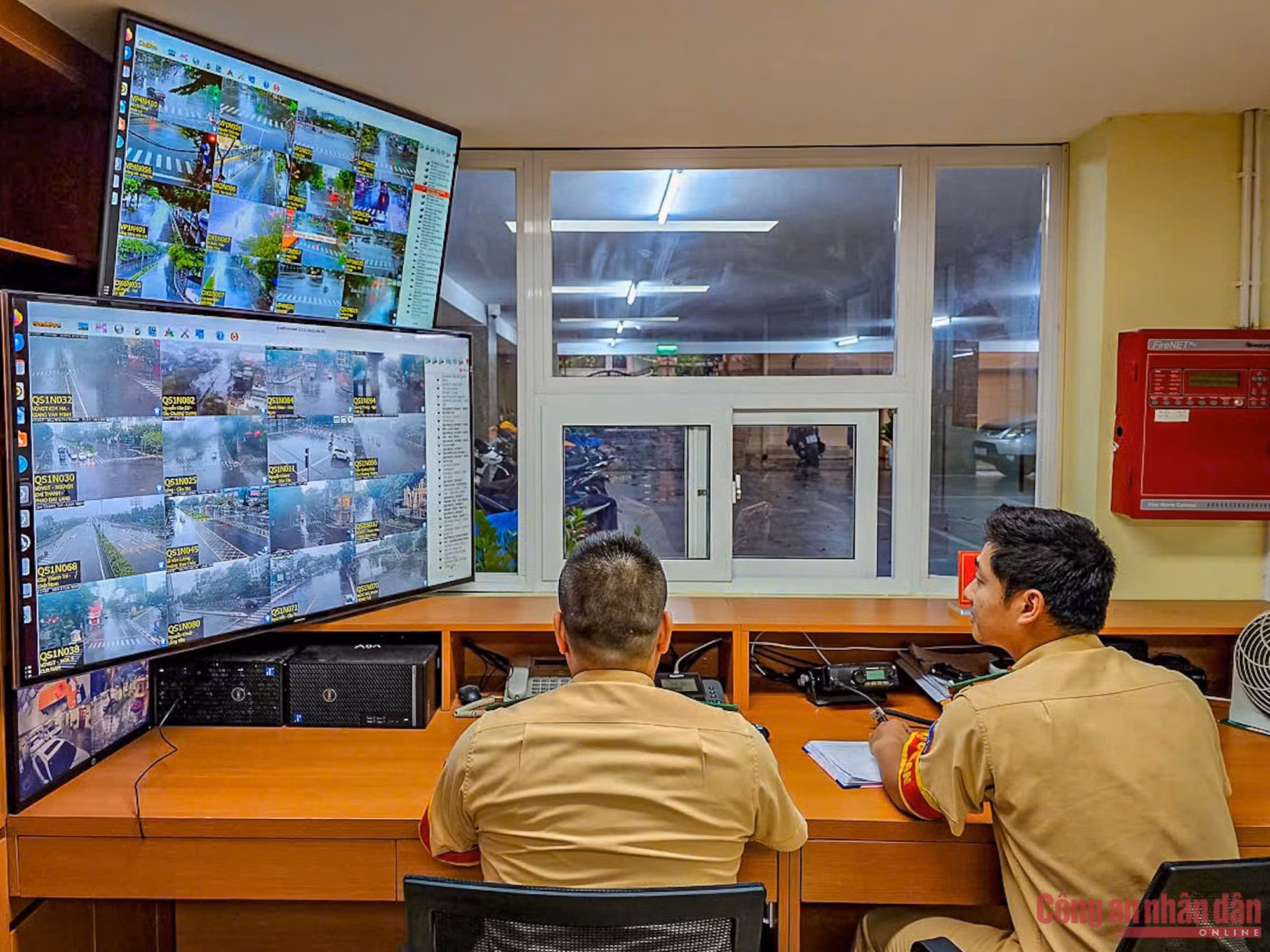 Hà Nội phạt nguội hơn 500 phương tiện trong tháng 10, nhiều xe&nbsp;liên liên tục vượt đèn đỏ -0