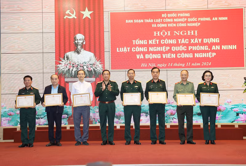Tổng kết công tác xây dựng Luật Công nghiệp quốc phòng, an ninh và động viên công nghiệp -1