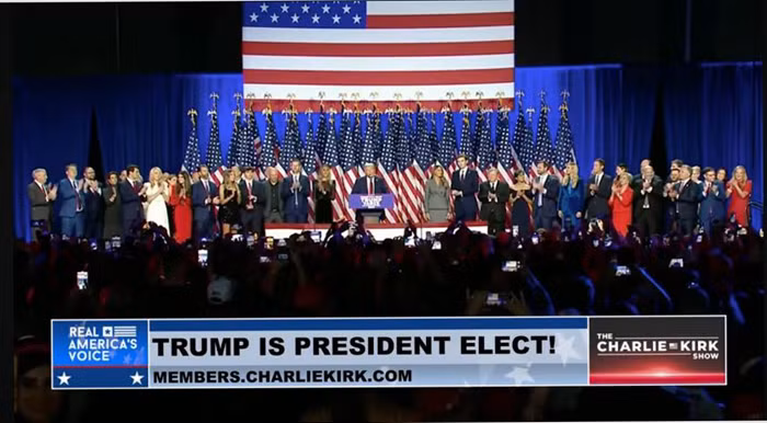 Donald Trump - sứ mệnh đổi thay từ quỹ đạo cũ -0