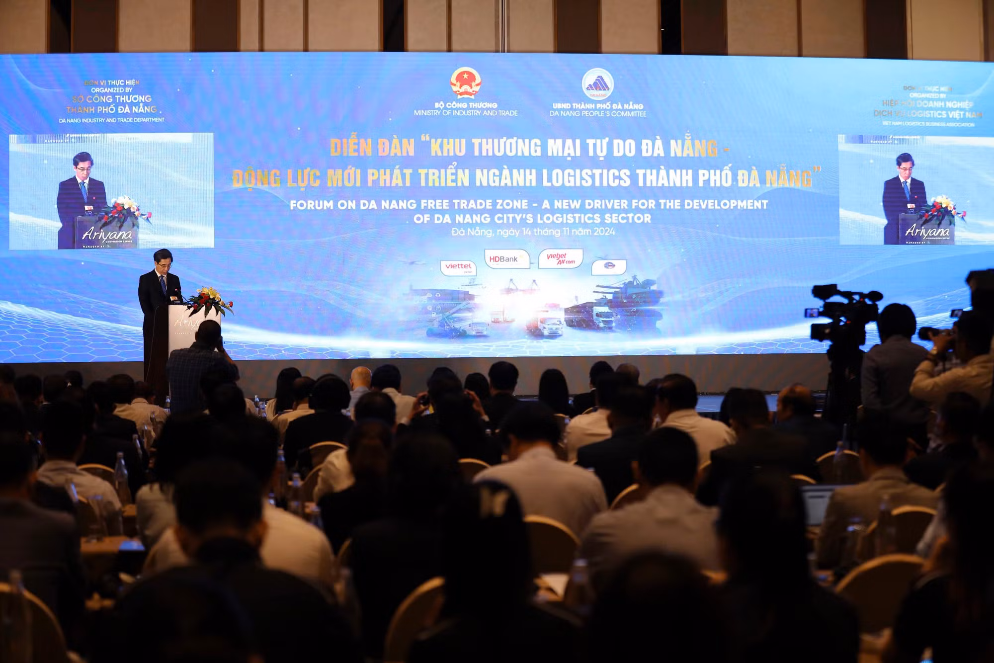 Diễn đàn Khu thương mại tự do Đà Nẵng - Động lực mới phát triển ngành logistics -0