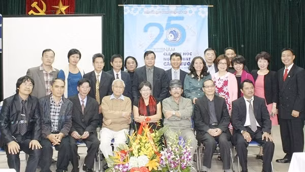 Lớp học kỳ lạ ở 19 Hàng Buồm