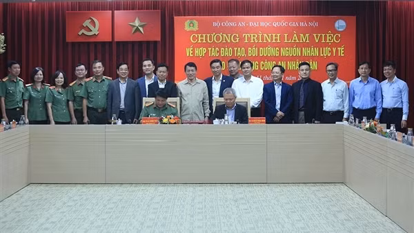 Tăng cường hợp tác về đào tạo nguồn nhân lực y tế cho lực lượng CAND