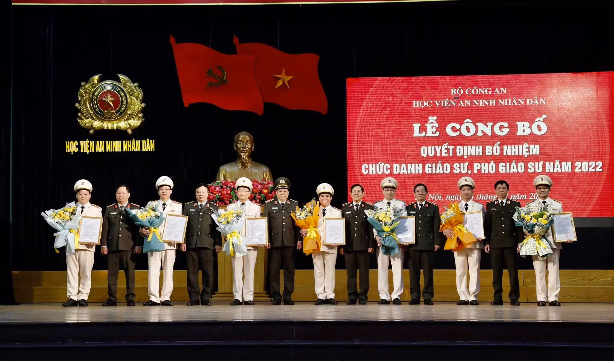 Học viện ANND vinh danh các nhà giáo được bổ nhiệm chức danh GS, PGS năm 2022 -0