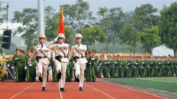 Xây dựng lực lượng CAND có đủ sức mạnh, tiềm lực, khả năng phục vụ nhiệm vụ cách mạng