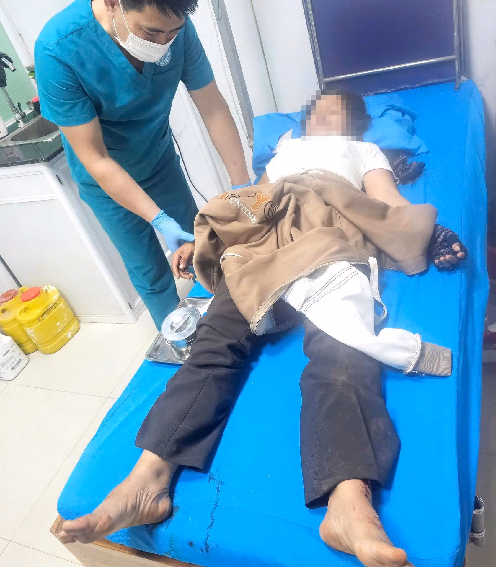 Lá thư ấm lòng và câu chuyện được viết lên từ hành động “Vì nhân dân phục vụ” -0
