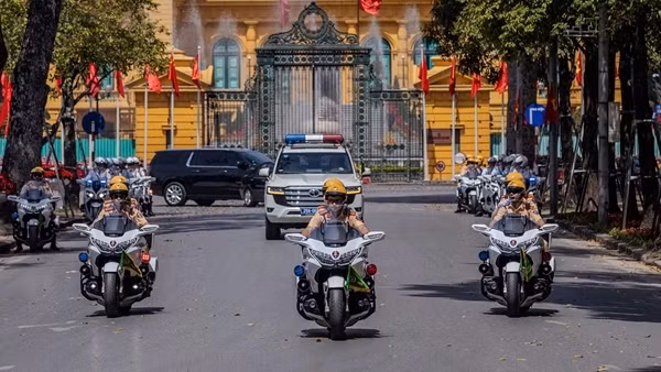 Phân luồng giao thông phục vụ Lễ xuất quân và diễn tập bảo vệ Đại hội XIV của Đảng