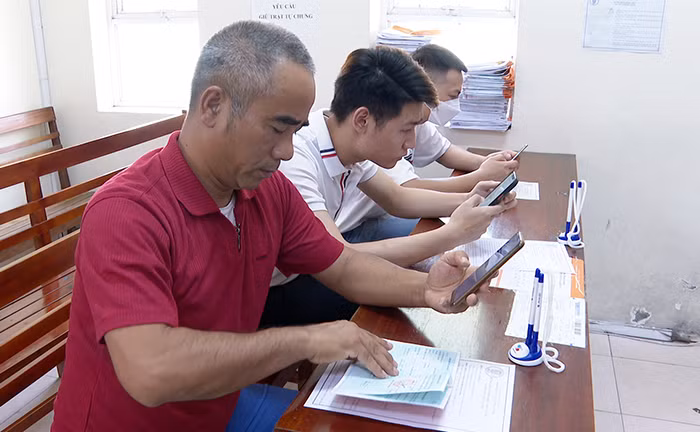 Phòng Quản lý xuất nhập cảnh Công an Thái Bình đẩy mạnh tỷ lệ giải quyết hồ sơ trực tuyến -0