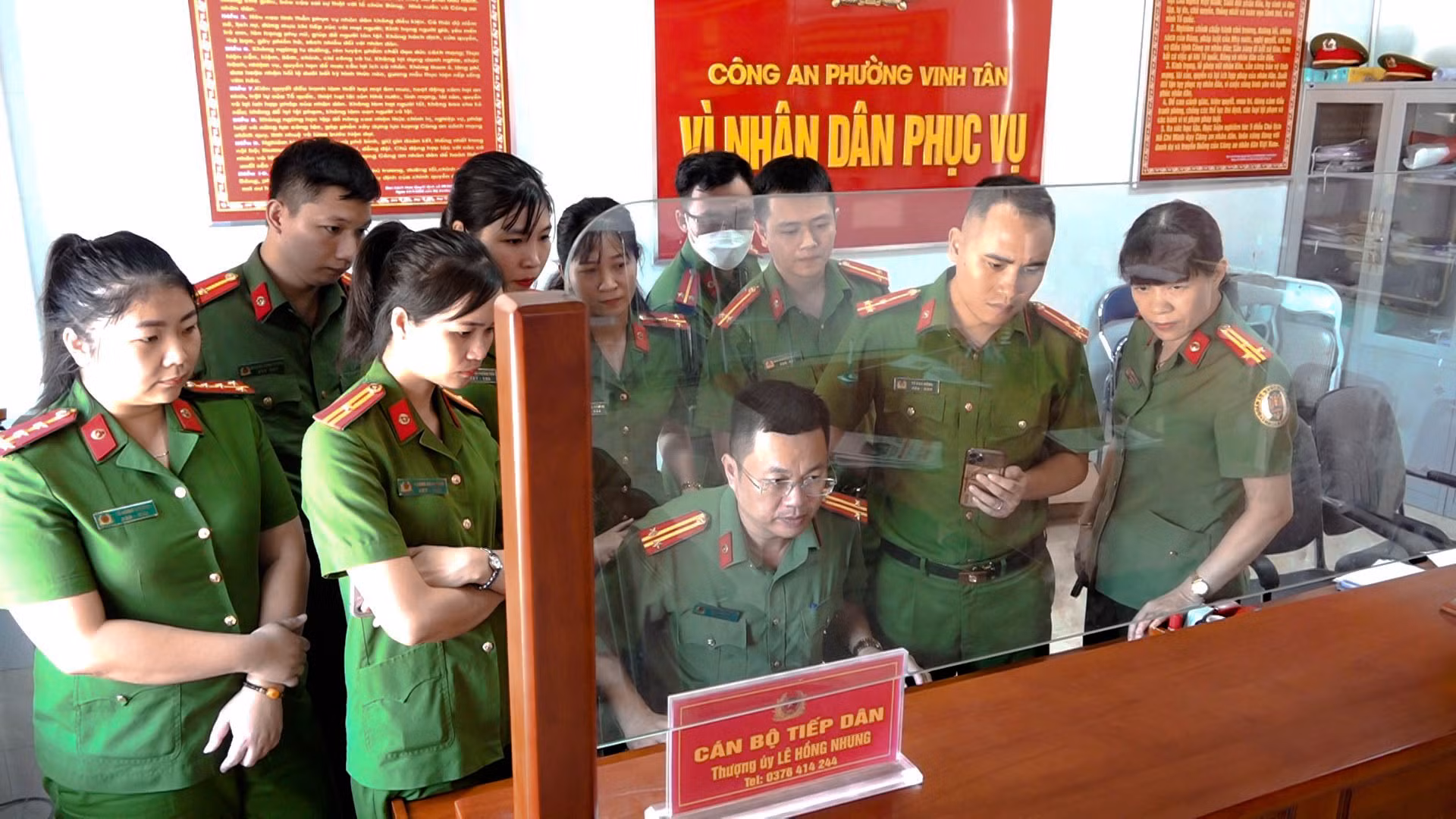 8 tháng cấp gần 80.000 hộ chiếu cho công dân -0