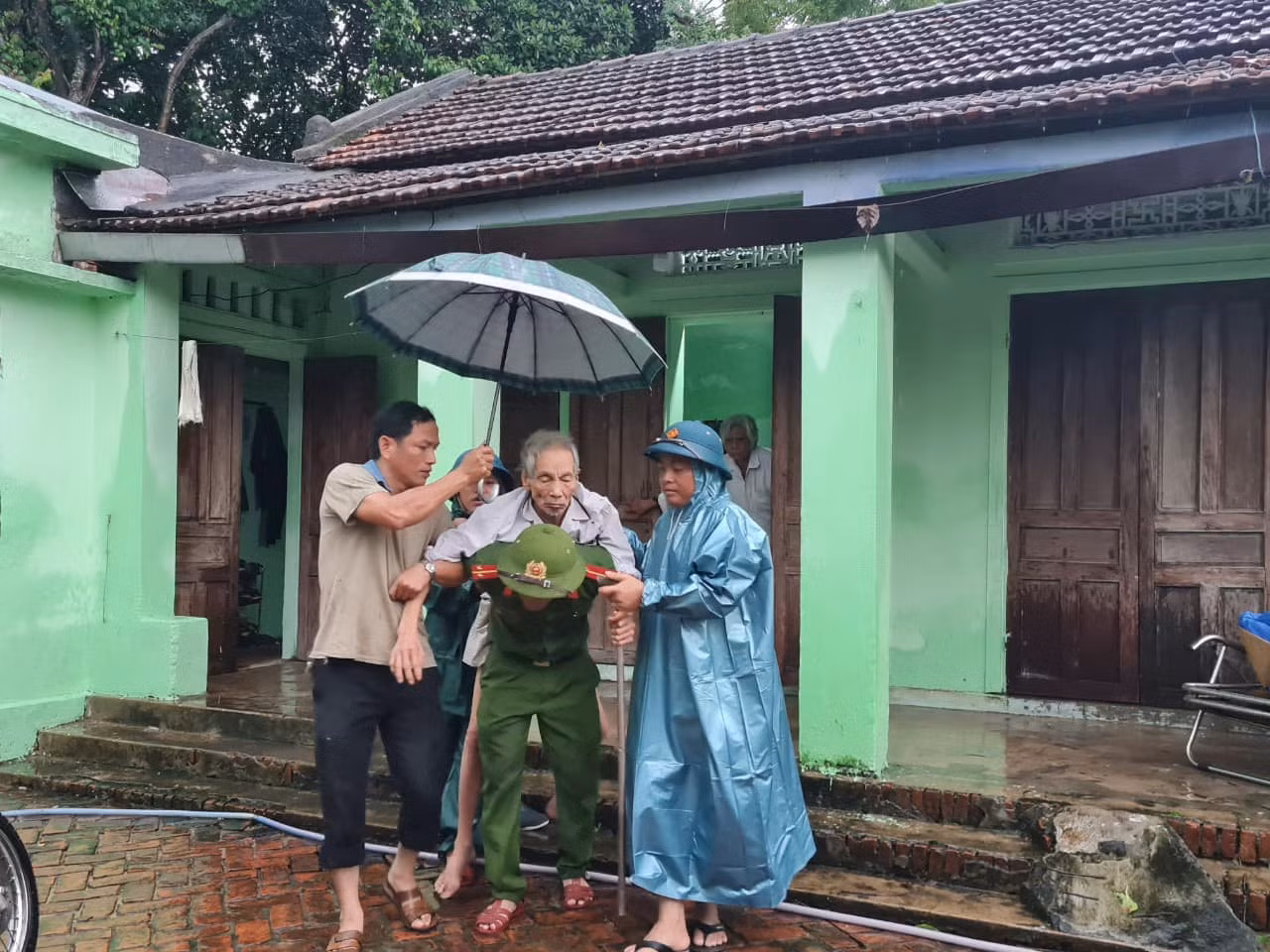 3 bài học kinh nghiệm chống bão hiệu quả từ Đà Nẵng -0