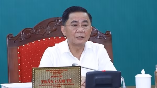 Kỷ luật, đề nghị kỷ luật một số cán bộ địa phương và Trung ương