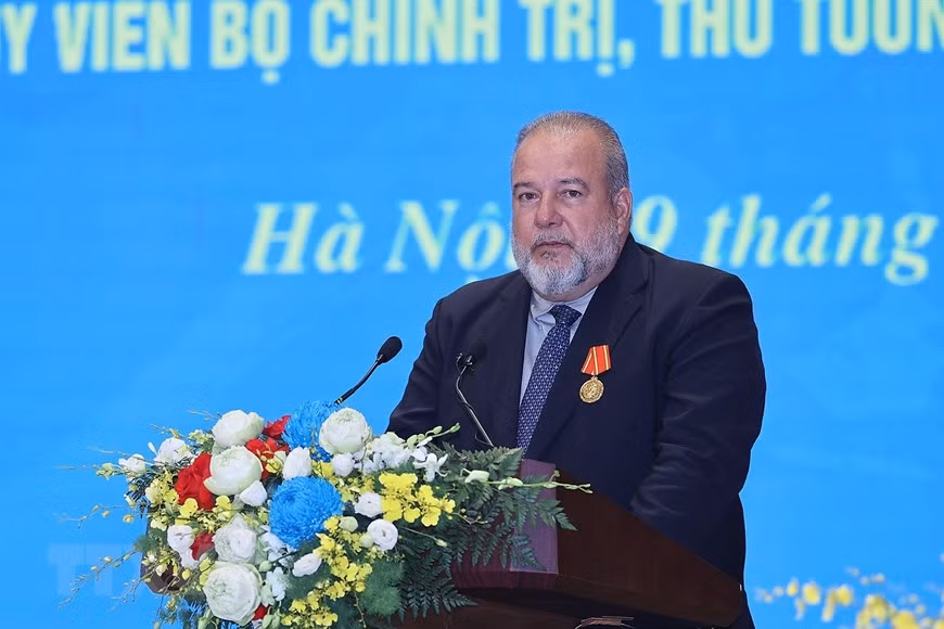 Thủ tướng Cuba Manuel Marrero Cruz đón nhận Huân chương Hồ Chí Minh -0