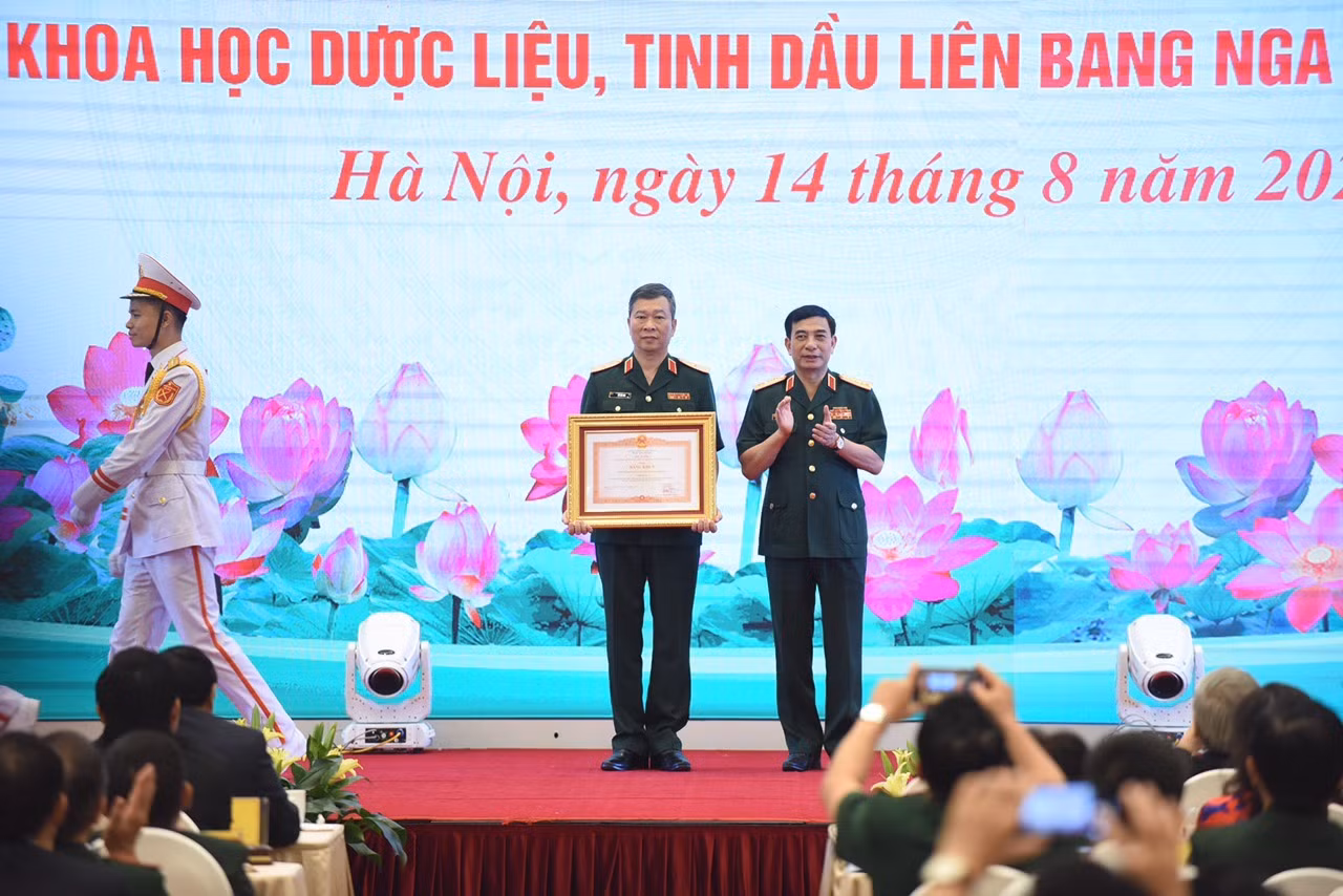 Giữ gìn lâu dài, bảo đảm an toàn tuyệt đối thi hài Chủ tịch Hồ Chí Minh -0