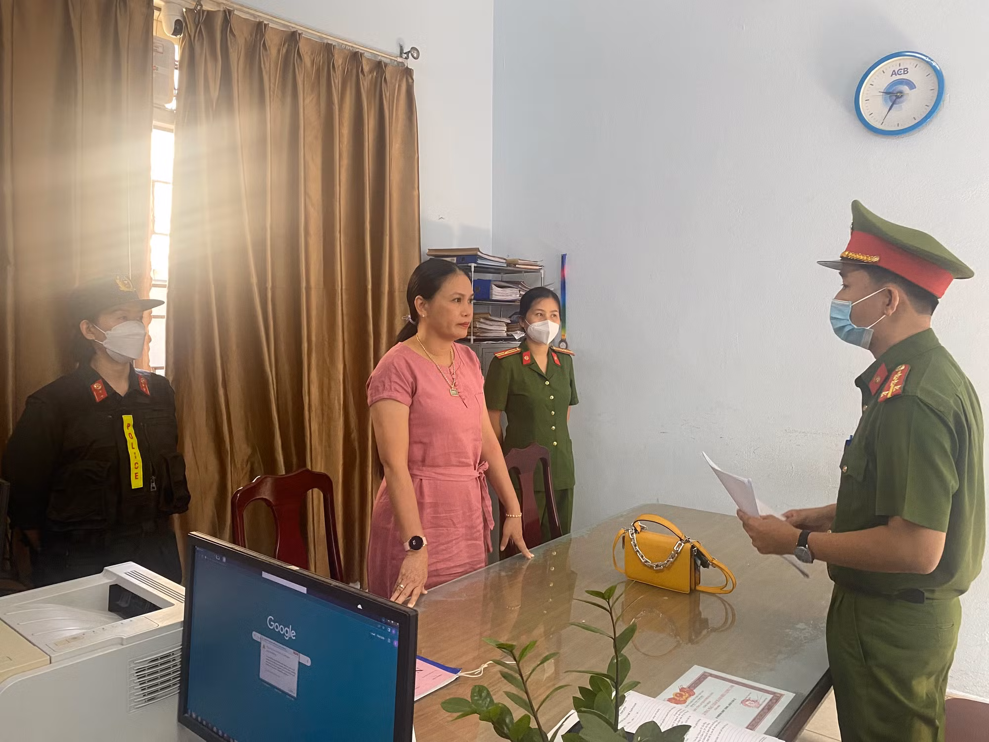 Đối tượng từng dọa kiện Công an bị bắt giam về hành vi lừa đảo -0