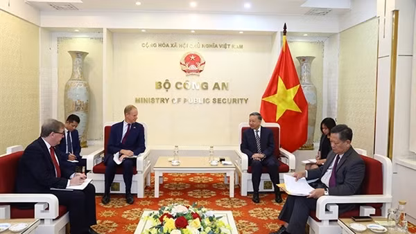 Thúc đẩy quan hệ tốt đẹp giữa Bộ Công an Việt Nam&nbsp;- Bộ Nội vụ Vương quốc Anh