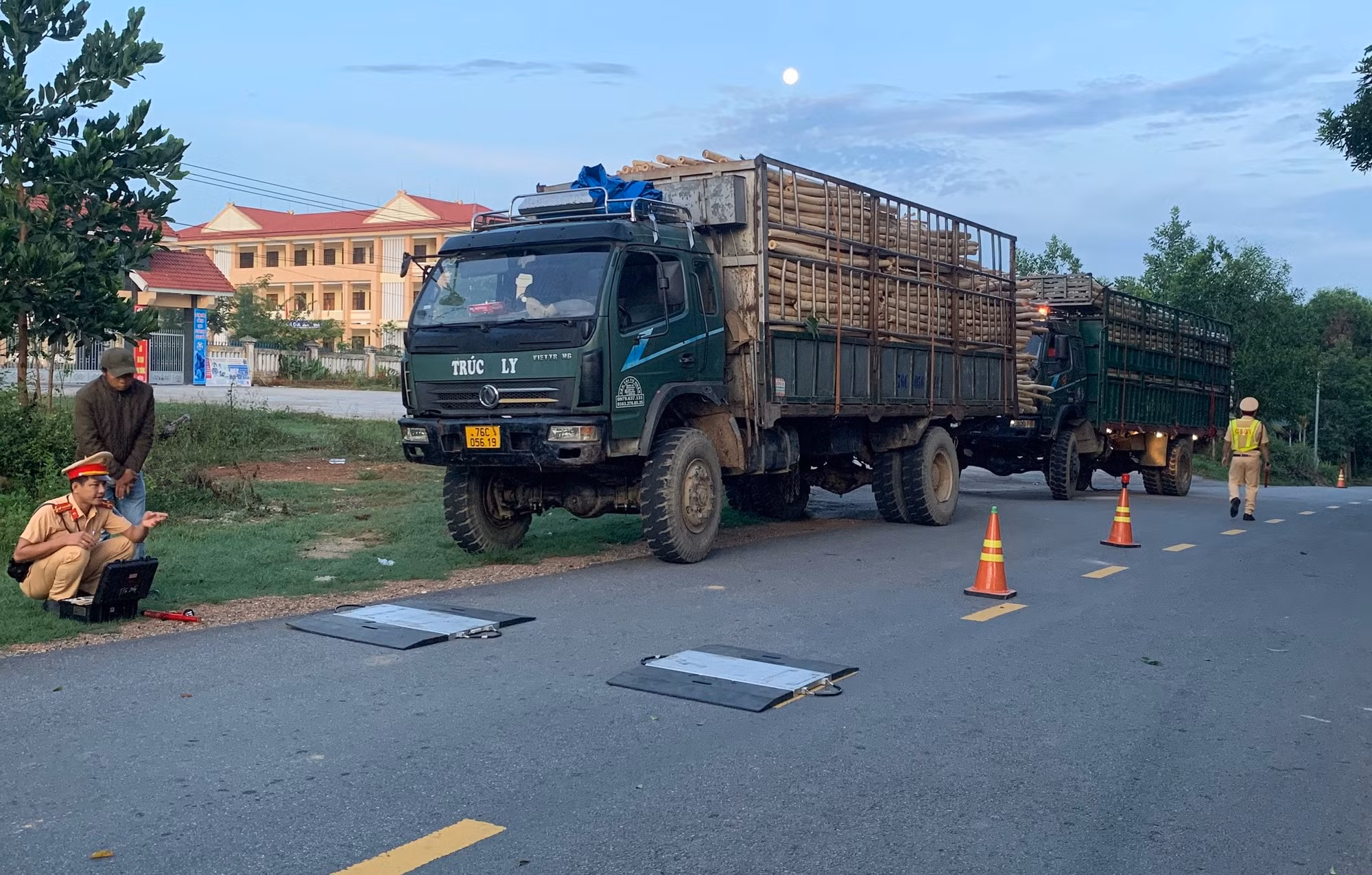 Quảng Ngãi: xử lý xe quá tải cao nhất cả nước -0