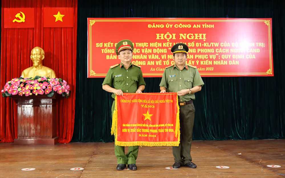 chuyen an (1).jpg -0