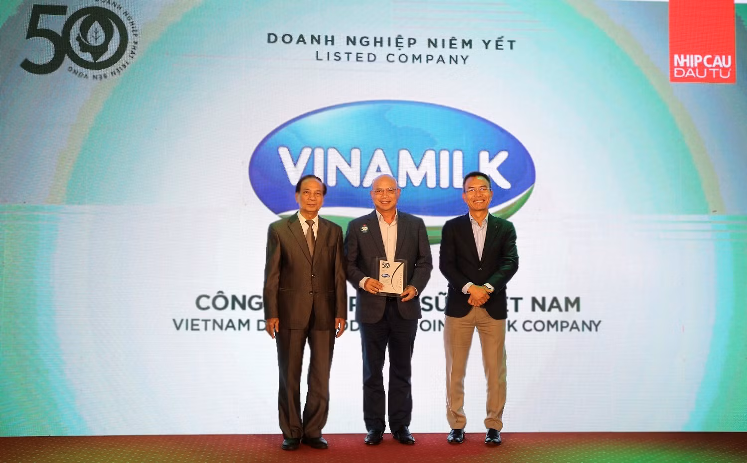 Vinamilk nhận giải Phát triển bền vững 2022 -0