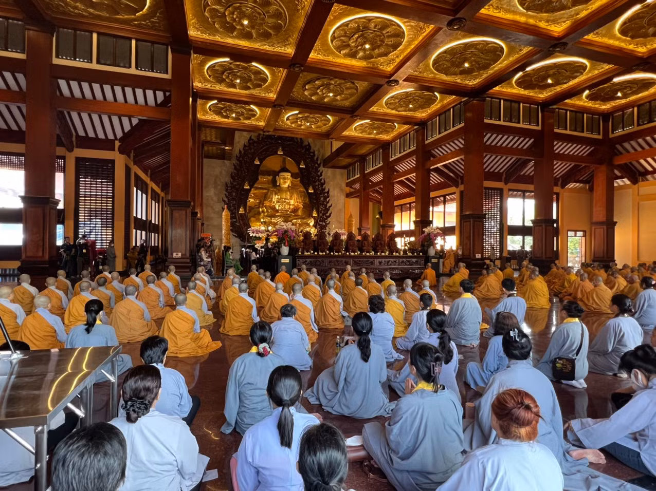 Đại lễ tưởng niệm đồng bào tử vong và cán bộ, chiến sĩ hy sinh trong đại dịch COVID-19 -1