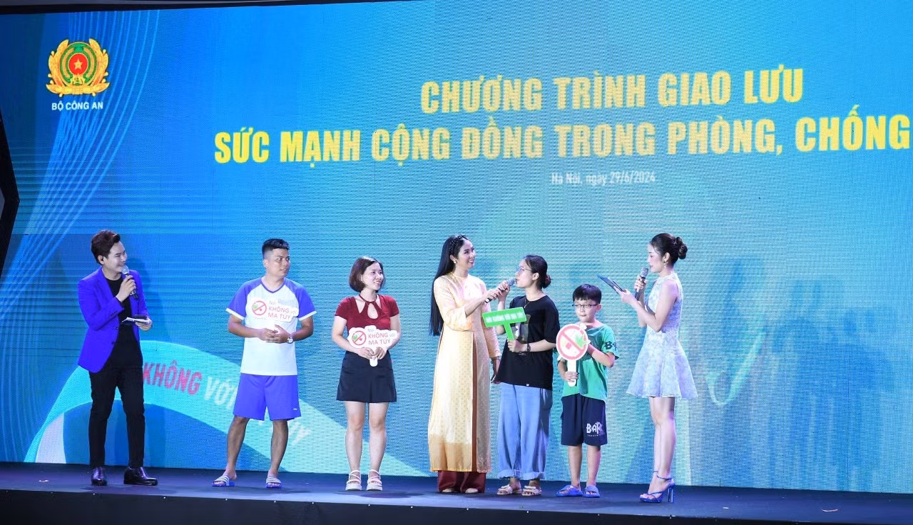 Giao lưu, chia sẻ kiến thức về phòng, chống ma túy -0