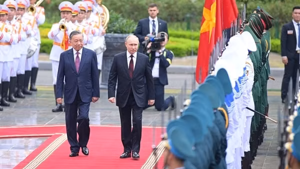 Chủ tịch nước Tô Lâm chủ trì lễ đón Tổng thống Vladimir Putin