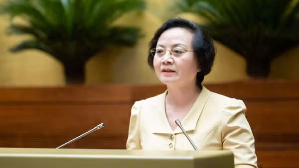 Trình Quốc hội tăng lương cơ sở, nghiên cứu chế độ đặc thù của lực lượng vũ trang