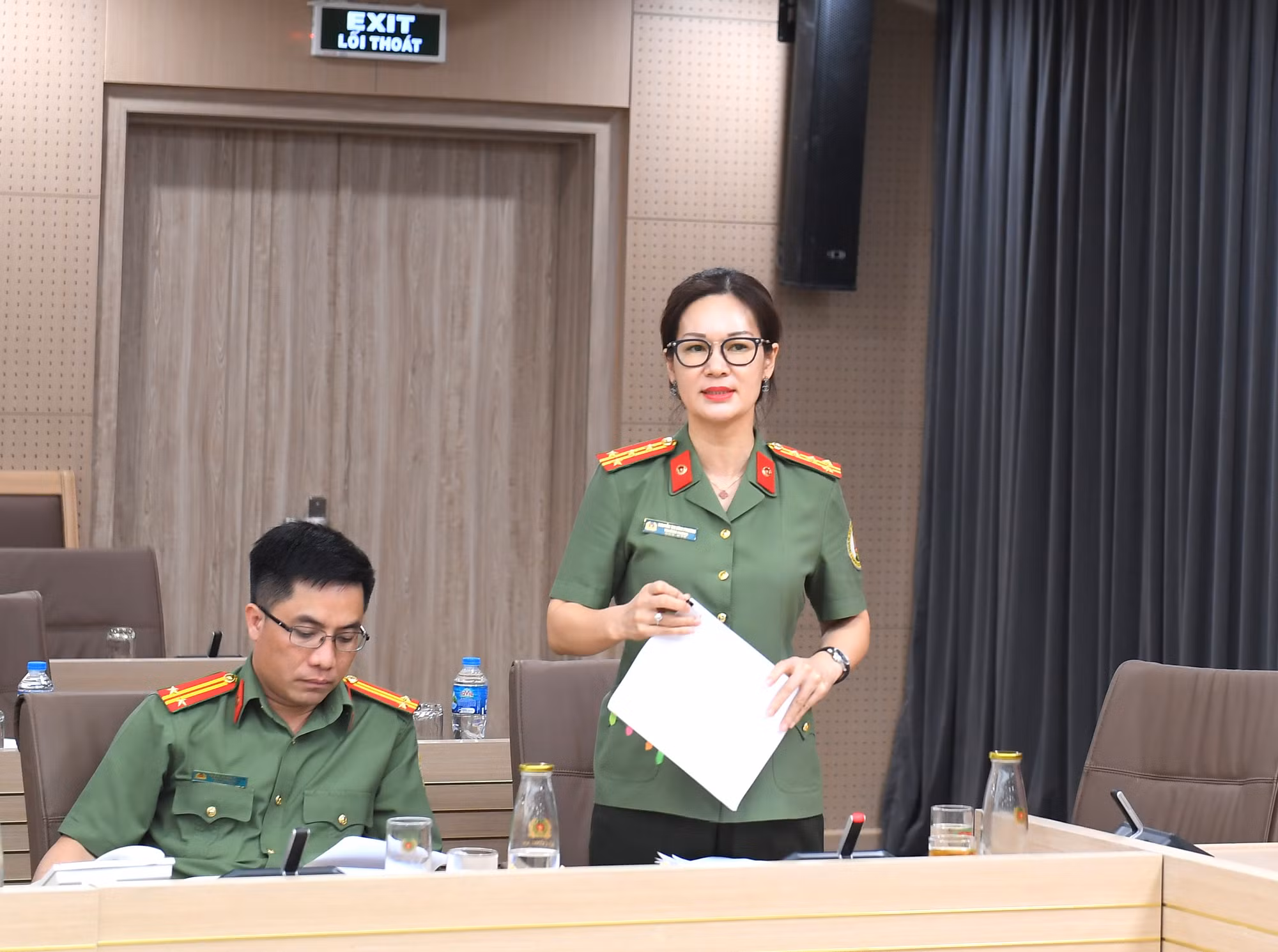 Tập huấn hướng dẫn quản lý, sử dụng phần mềm cấp thị thực, gia hạn tạm trú, cấp thẻ tạm trú cho người nước ngoài -1