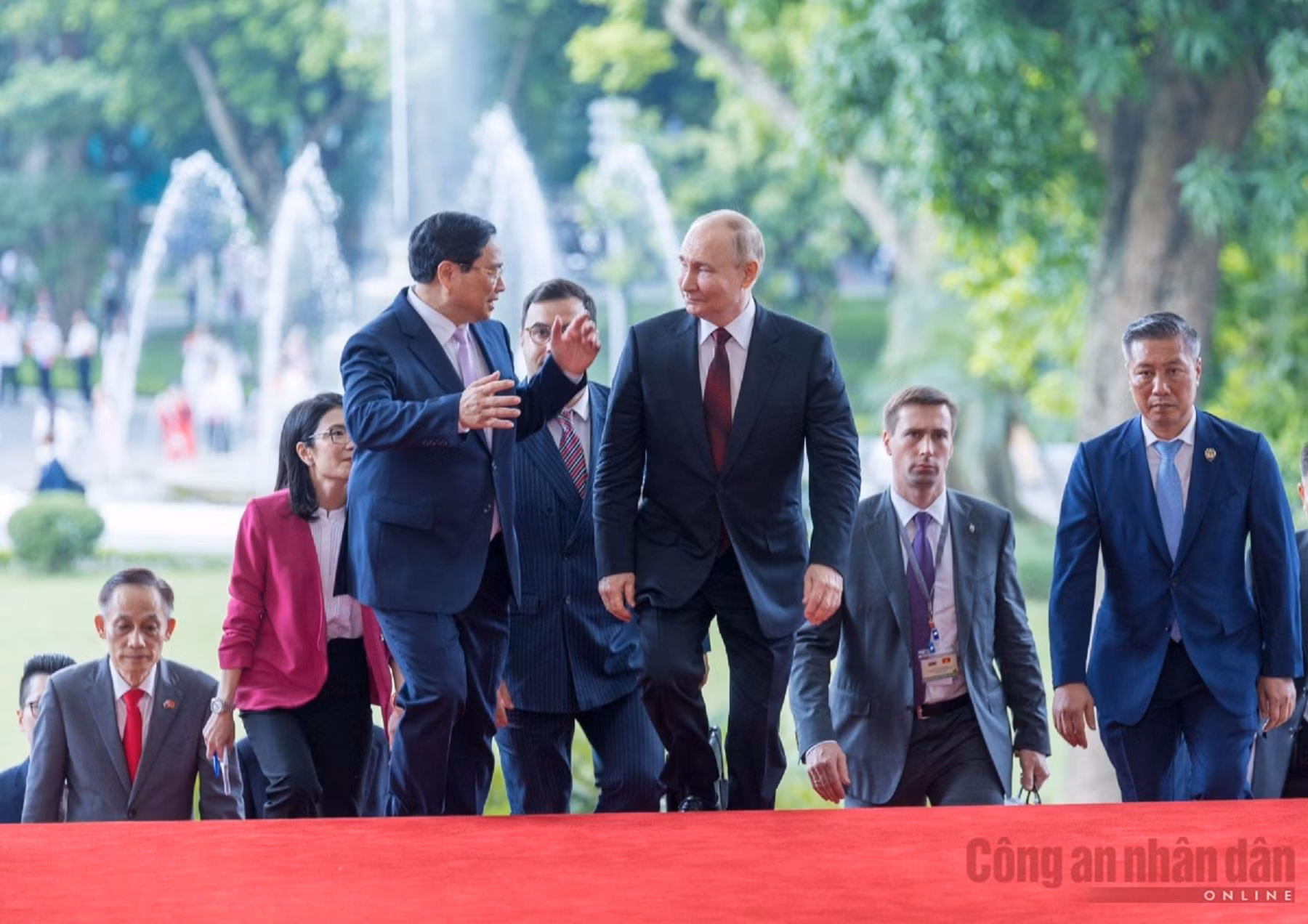 Thủ tướng Phạm Minh Chính hội kiến Tổng thống Liên bang Nga Vladimir Putin -0