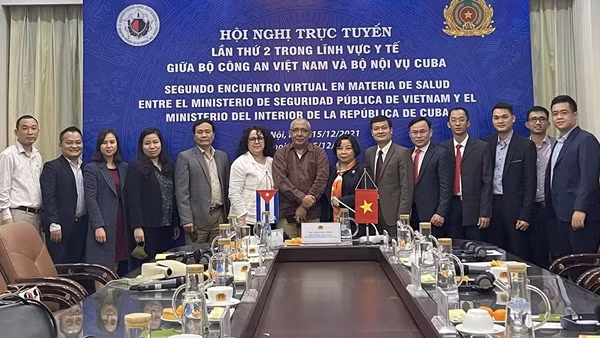 Việt Nam và Cuba tăng cường hợp tác, thắt chặt tình hữu nghị ảnh 2