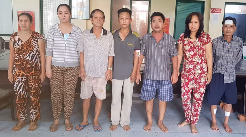 Băng dàn cảnh rọc túi móc trộm tài sản trước Bệnh viện Tim sa lưới -0