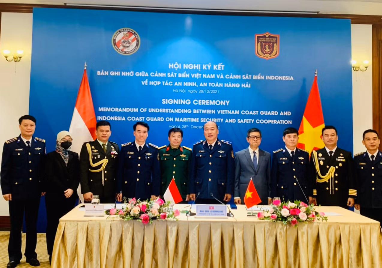 Cảnh sát biển Việt Nam ký bản ghi nhớ về hợp tác an ninh, an toàn hàng hải -0