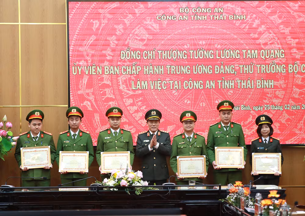 Công an tỉnh Thái Bình chủ động công tác đảm bảo ANTT trên địa bàn từ cơ sở -1
