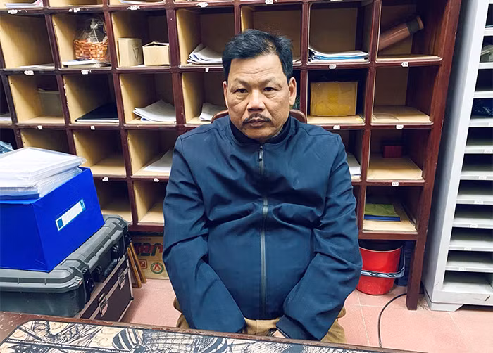 Khởi tố 2 vụ chống người thi hành công vụ -0