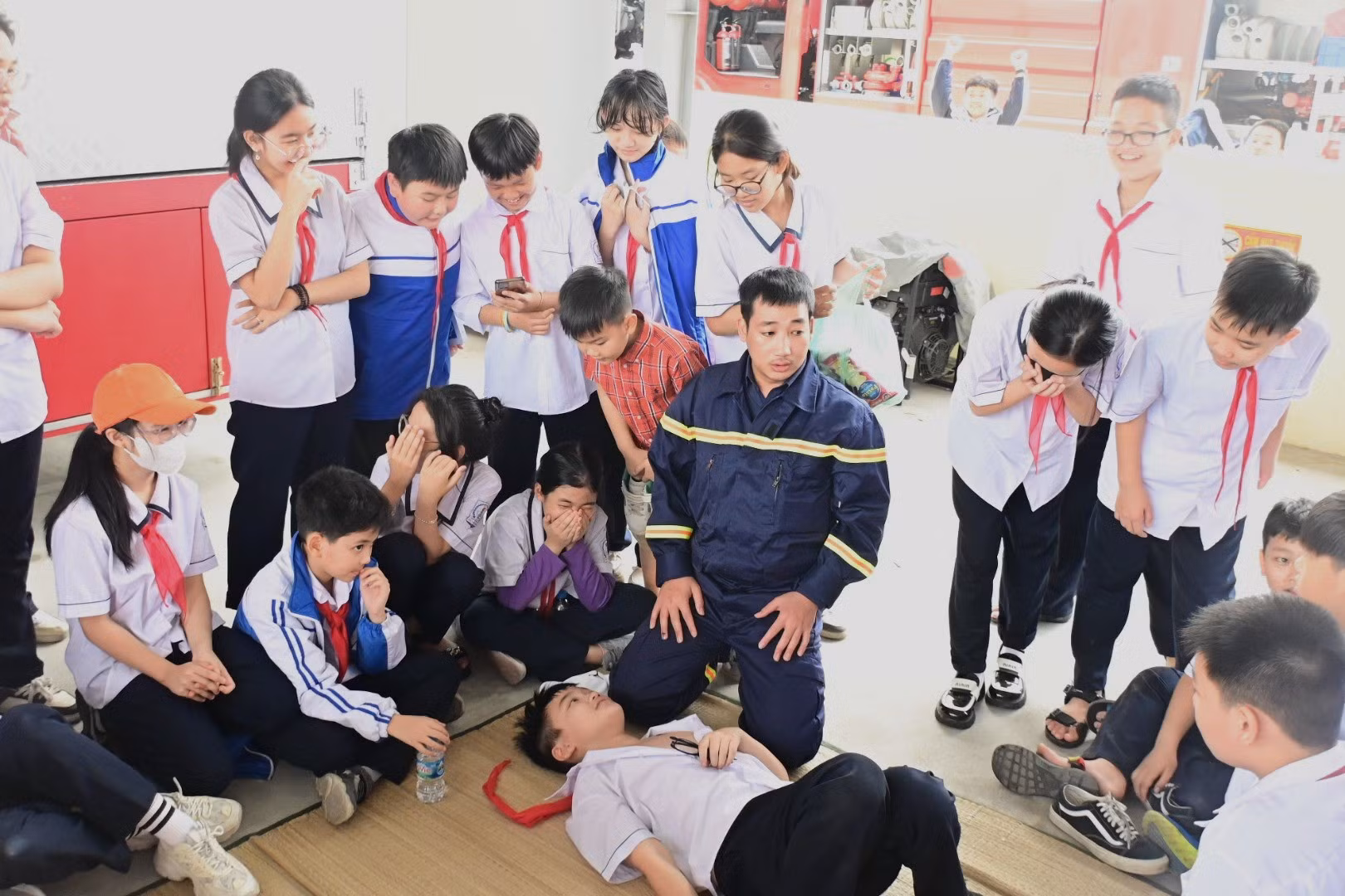 Khởi động chương trình 40 đợt tuyên truyền, trải nghiệm, thực hành chữa cháy và cứu nạn, cứu hộ -0