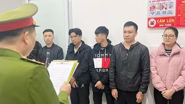 Triệt phá đường dây cho vay lãi nặng dùng thiết bị định vị theo dõi khách hàng