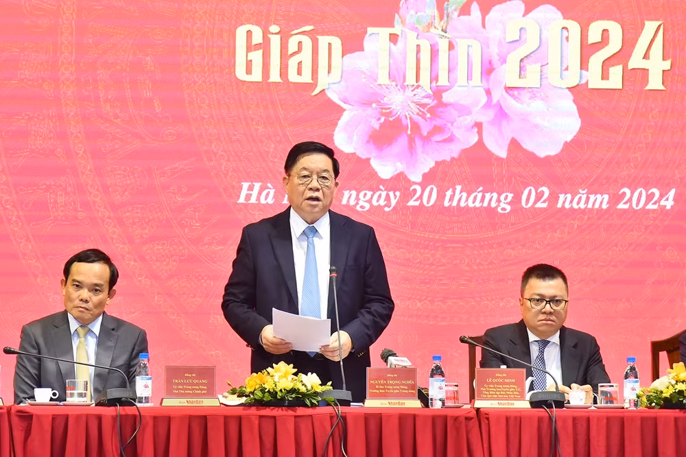 Quyết tâm cao độ xây dựng nền báo chí “chuyên nghiệp, nhân văn và hiện đại” -0